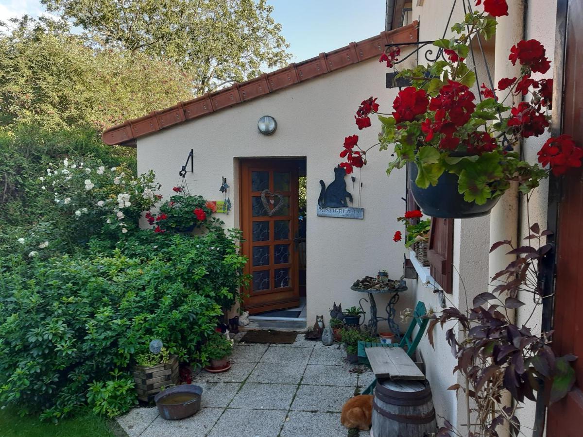 Les Alouettes B&B Hardecourt-aux-Bois ภายนอก รูปภาพ